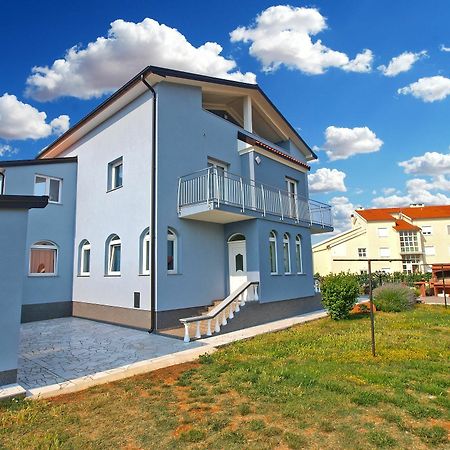 Apartments Dragica 1251 Fazana Bagian luar foto