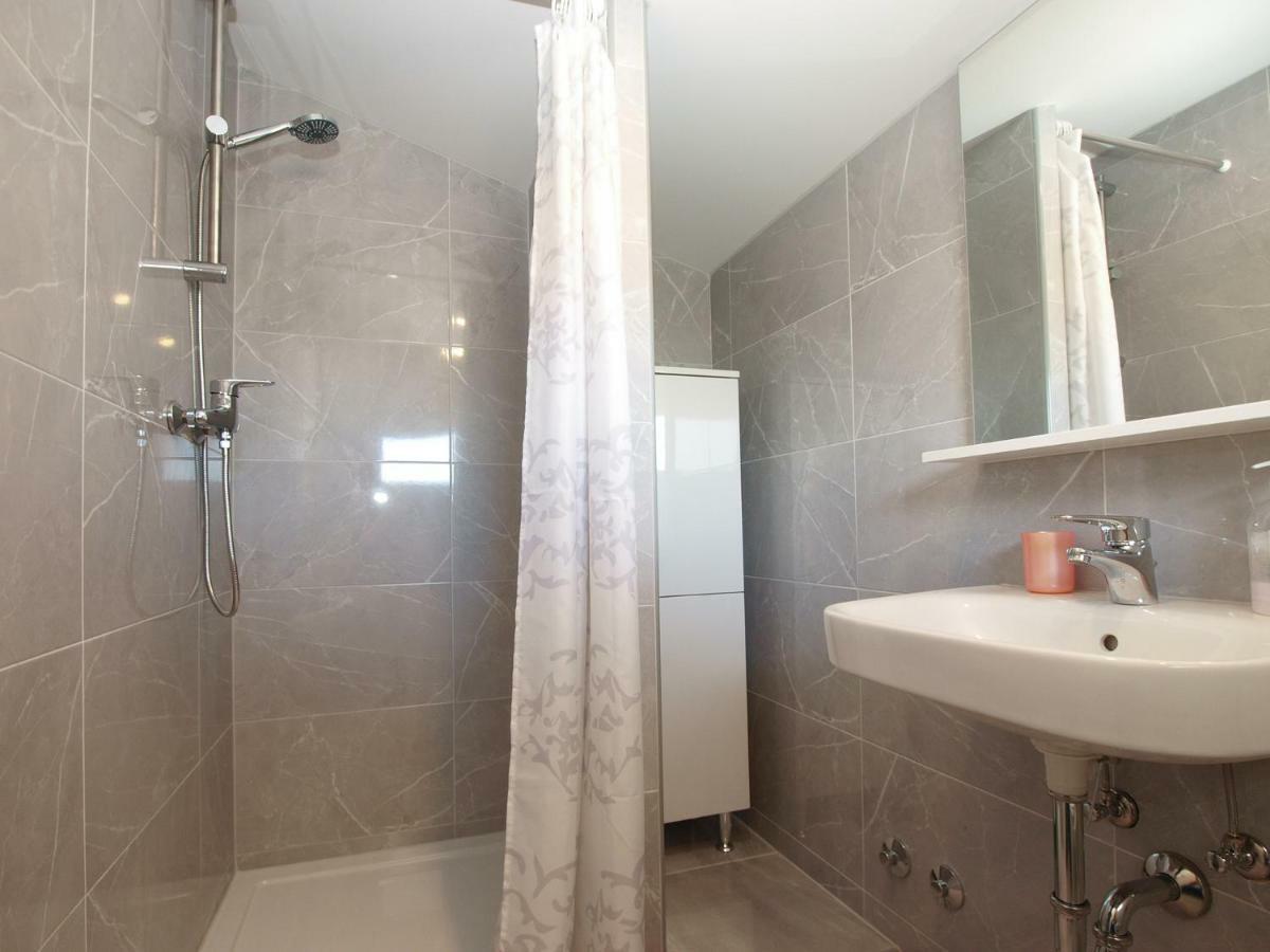 Apartments Dragica 1251 Fazana Bagian luar foto