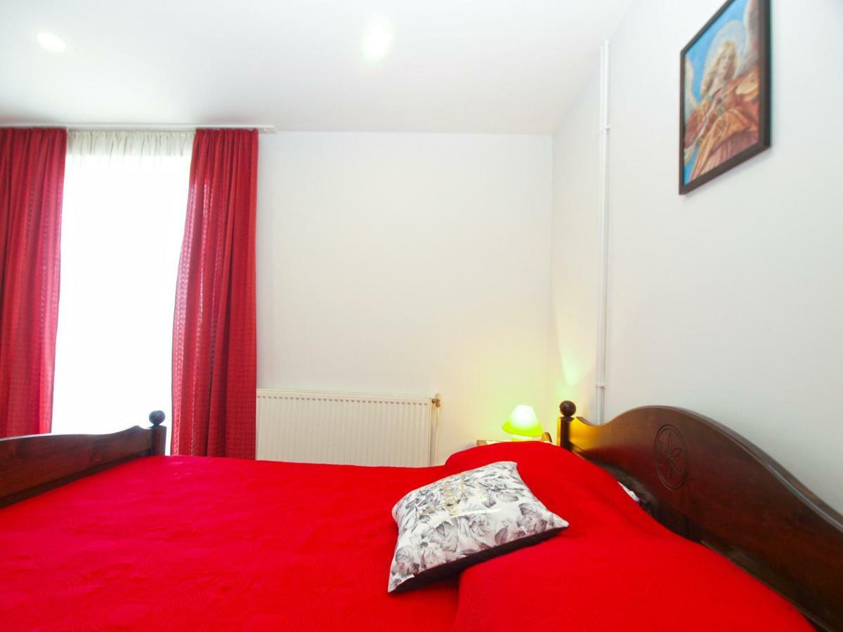 Apartments Dragica 1251 Fazana Bagian luar foto